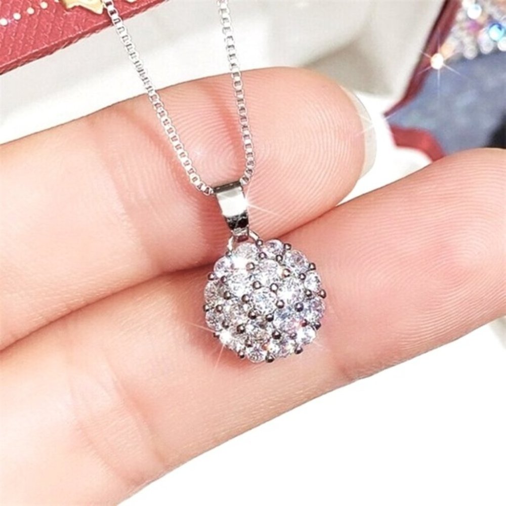 New Dazzling 925 Silver Diamond Necklace